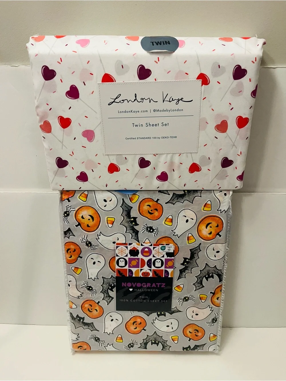 Novogratz & London Kaye Lot of 2 Twin Sheet Sets Halloween Bat Valentine Heart
